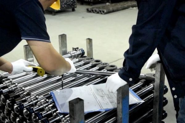 Hydraulic steering cylinders pressure test Topa