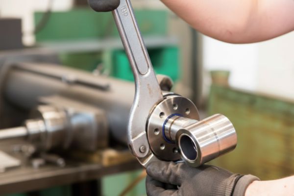 assembly Hydraulic cylinders