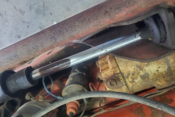 steering cylinder rod fail