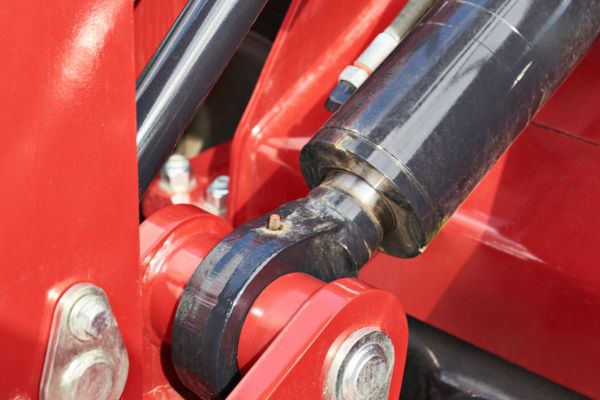 Top Link Cylinder Hold Angles