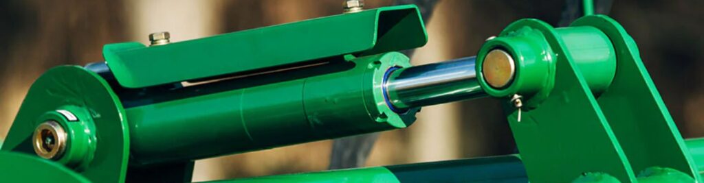 What Causes Loose Steering in a Hydraulic Steering Cylinder