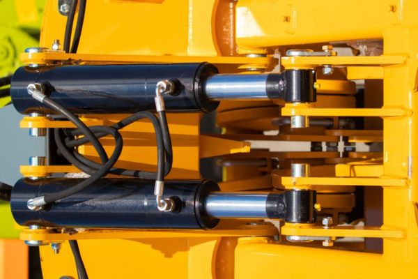 Hydraulic Cylinder sync
